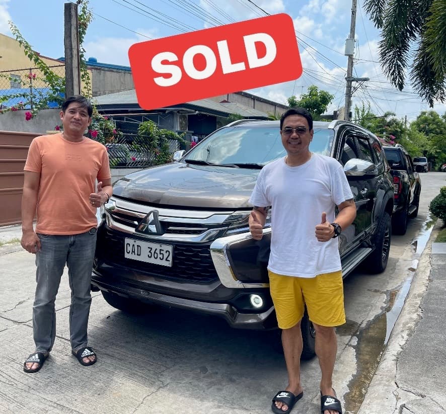 Gray Mitsubishi Montero Sport photo