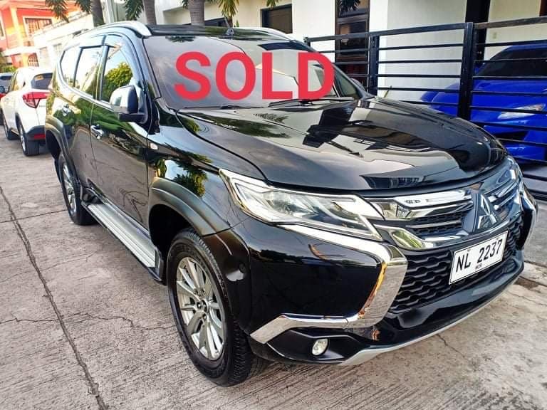Black Mitsubishi Montero Sport photo