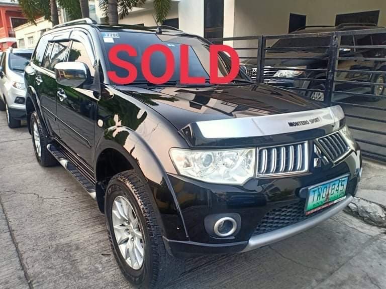 Black Mitsubishi Montero Sport photo