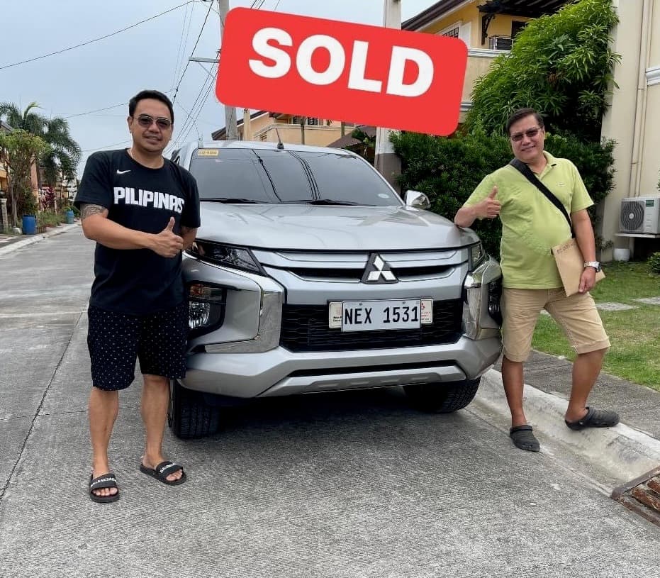 Silver Mitsubishi Xpander photo