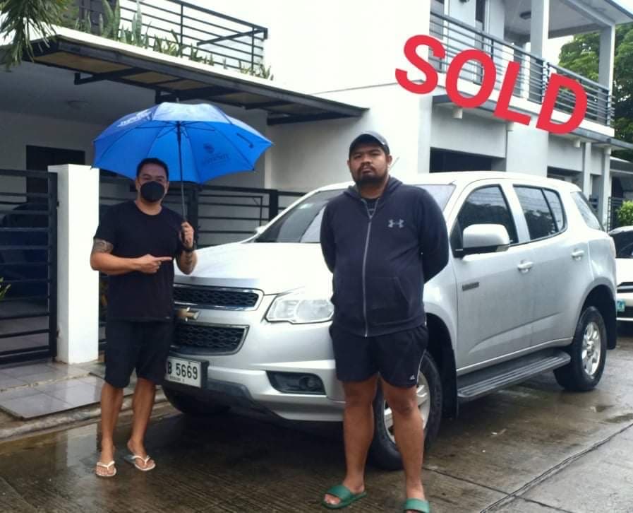 Silver Chevrolet Trailblazer photo