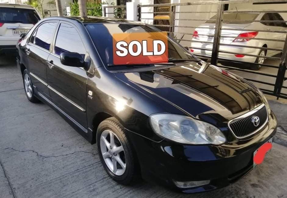 Black Toyota Corolla photo