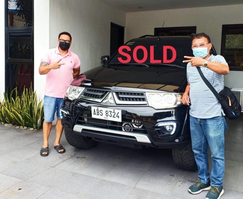 Black Mitsubishi Montero Sport photo