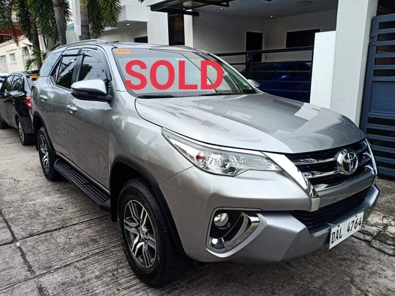 Silver Toyota Fortuner photo