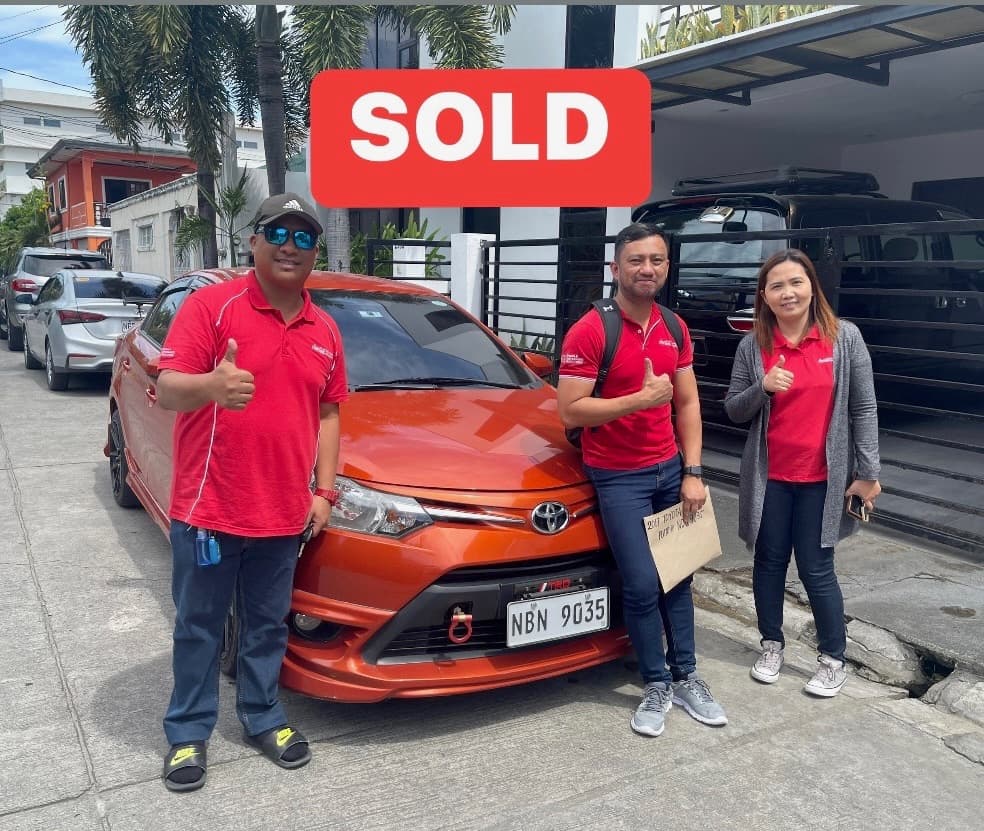 Red Toyota Vios photo